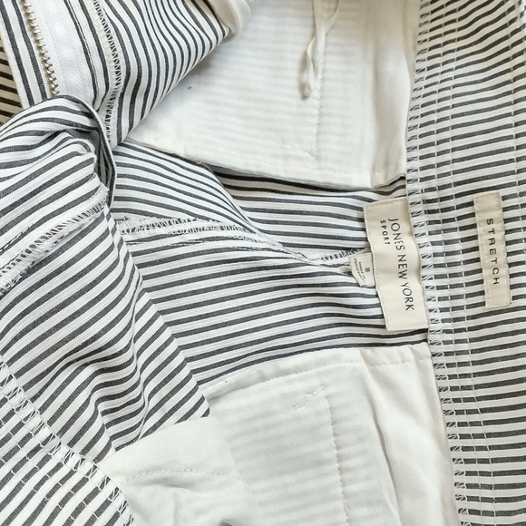 Capris - Picture 2 of 4